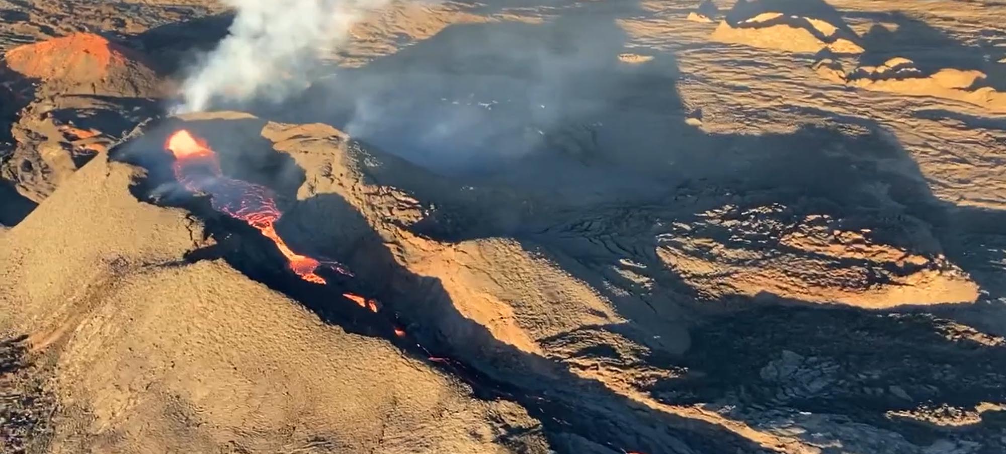View of Mauna Loa from above showing lava
