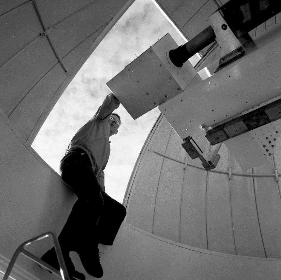 Scientist Dick Hansen works on the K-Coronameter at MLSO in 1967